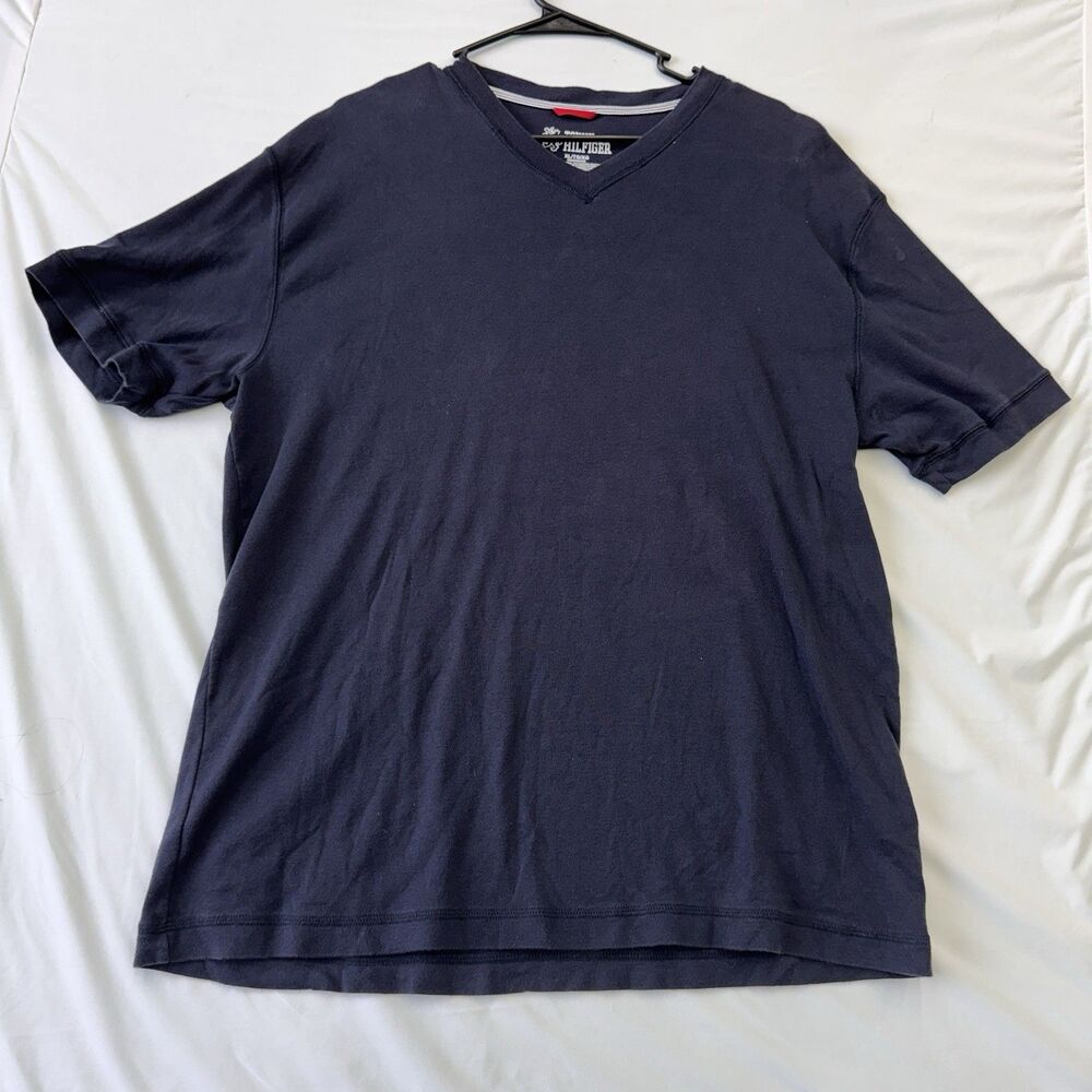 Tommy Hilfiger men’s size XL navy blue short sleeve V-neck T-shirt